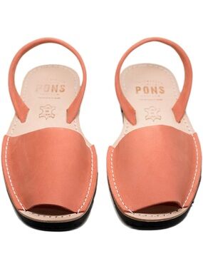 PONS menorca CLASSIC STYLE WOMEN’S SHOES in CORAL. Size 37. EUC